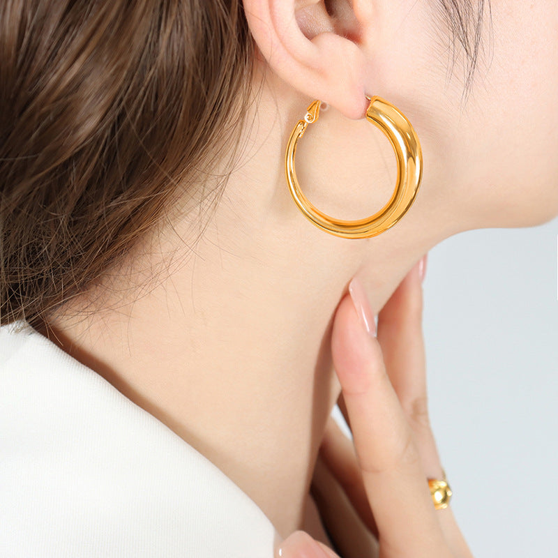 18K Gold Simple Atmospheric Hollow Round Design Versatile Earrings - NocturnalExpressions