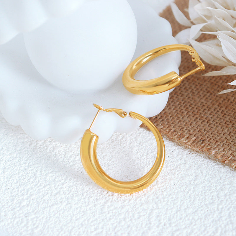 18K Gold Simple Atmospheric Hollow Round Design Versatile Earrings - NocturnalExpressions