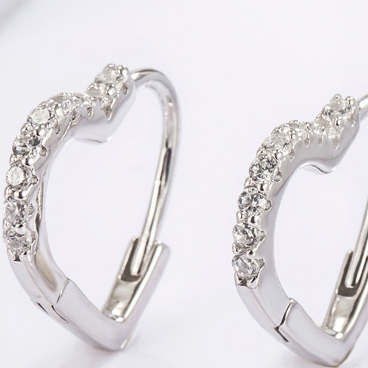 925 Serling Silver Zircon Heart Shape Earrings - NocturnalExpressions