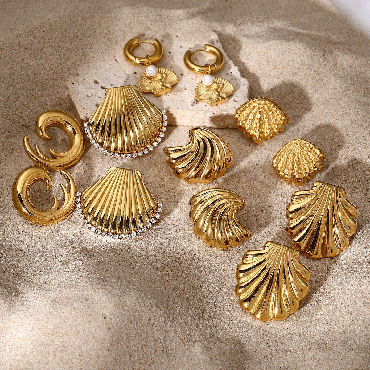 18K Gold Exquisite and Noble Shell-shaped Design Beach Style Light Luxury Earrings - NocturnalExpressions